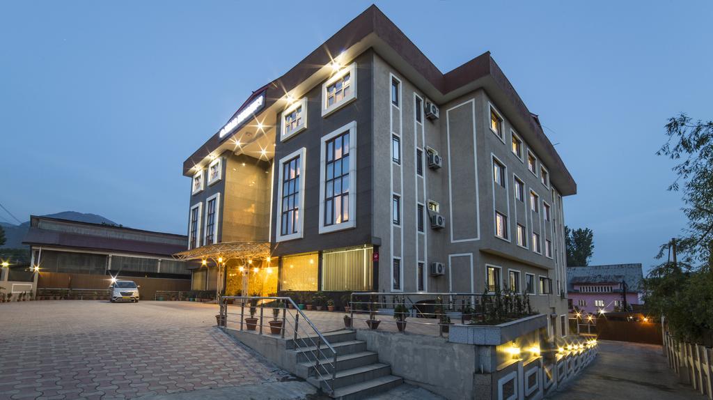 Palette - Solar Residency Hotel Srīnagar Екстериор снимка