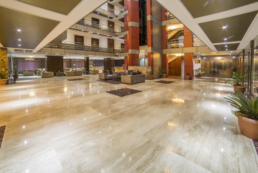 Palette - Solar Residency Hotel Srīnagar Екстериор снимка