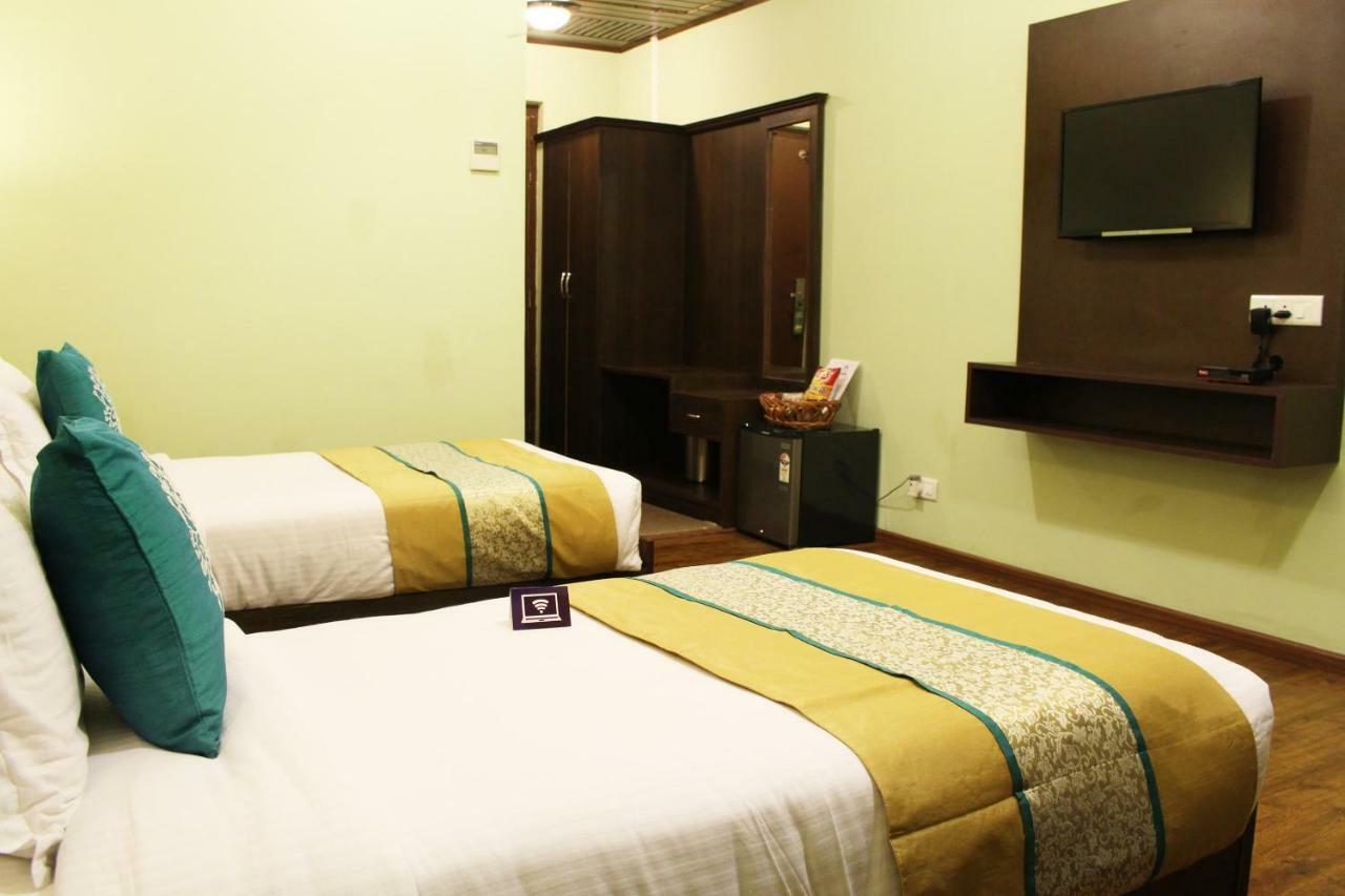 Palette - Solar Residency Hotel Srīnagar Екстериор снимка